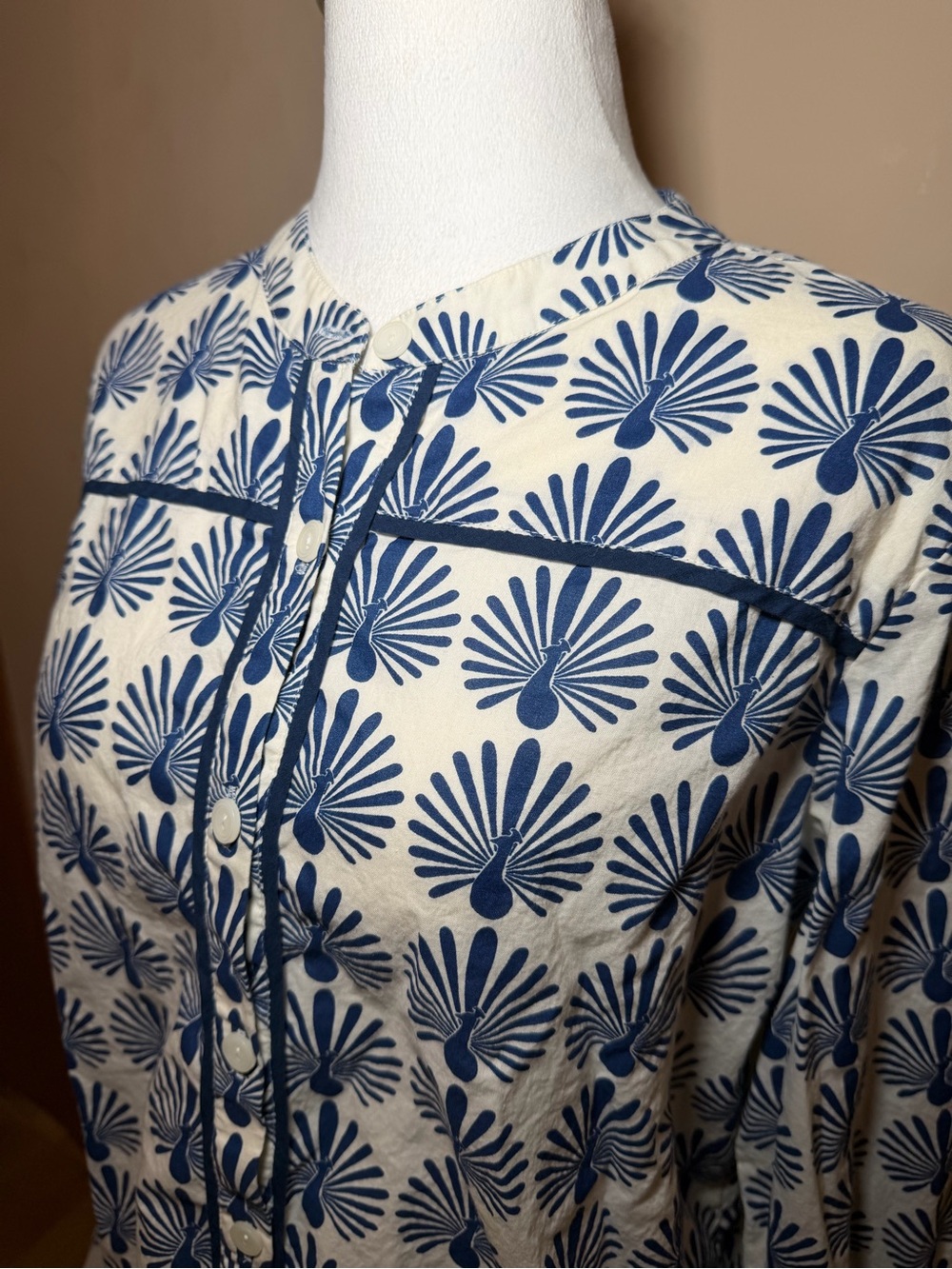 Blue and White Printed Long-Sleeve Split-Neck Blouse - Picture 6 of 12